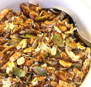 Crunchy Homemade Granola Recipe Photo