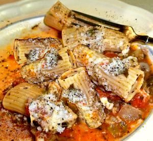 Pasta with Mushroom and Tomato Sauce Recipe Photo